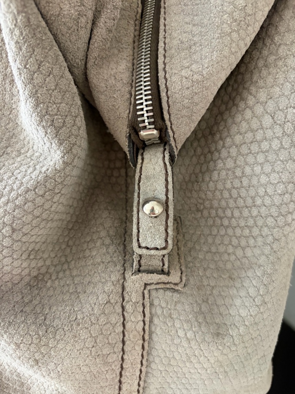 Yves Saint Laurent Grey Suede Handbag - Picture 9 of 16